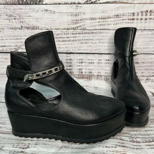 Unif Womens 5 Black Platform Studded Spike Shoes Cut Out  100% Leather Goth Punk